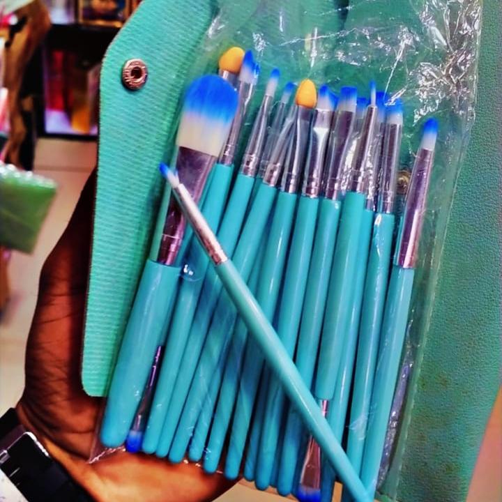 12 Pcs Brush Set - Buy Online in Pakistan at Cosmia.pk