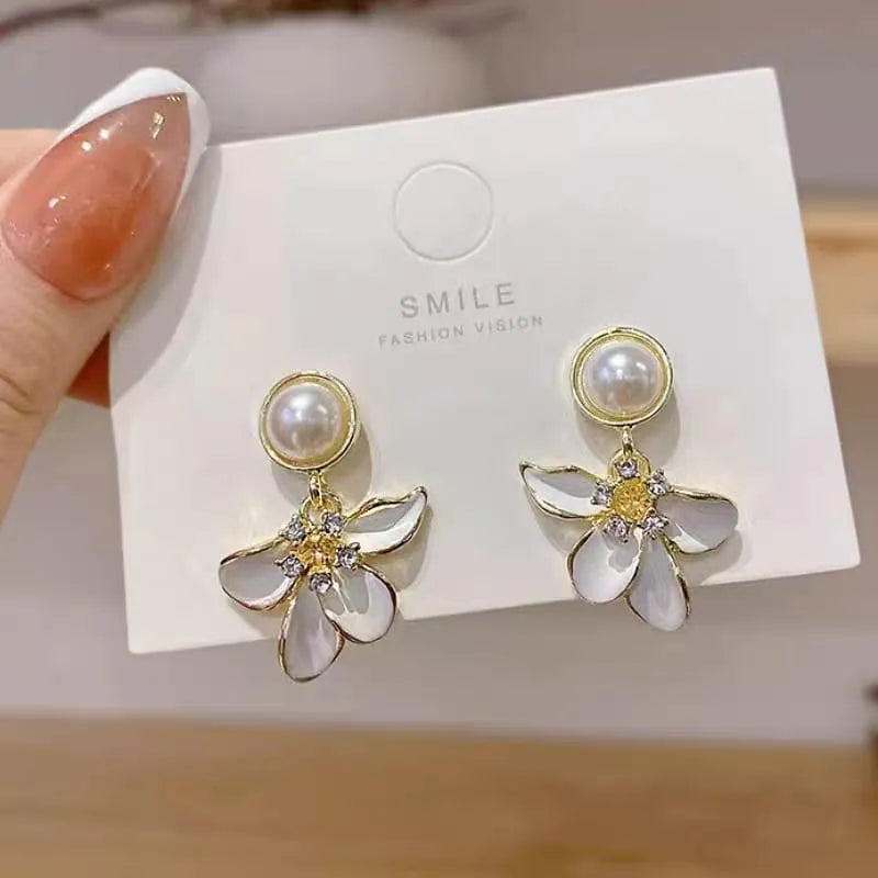 9 two 5 Most demanded  Flower Earring - Buy Online in Pakistan at Cosmia.pk