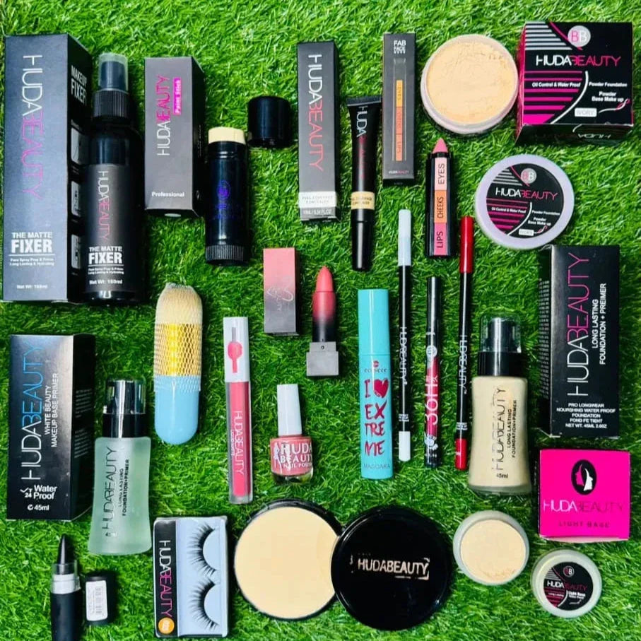 15 in 1 Huda Beauty Makeup Deal - Buy Online in Pakistan at Cosmia.pk