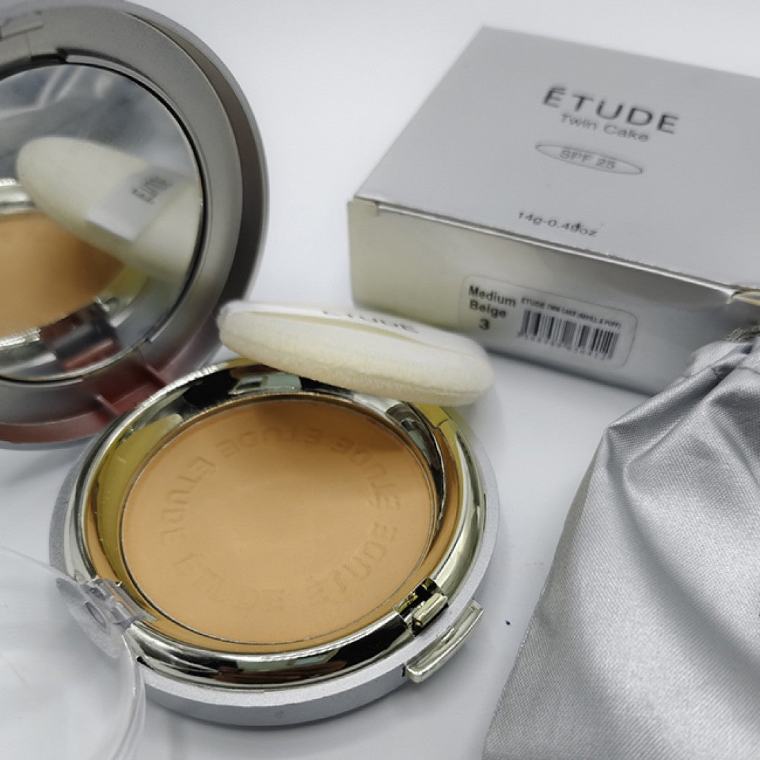 Etude Twin Cake Face Powder Foundation Base With Refill - Buy Online in Pakistan at Cosmia.pk
