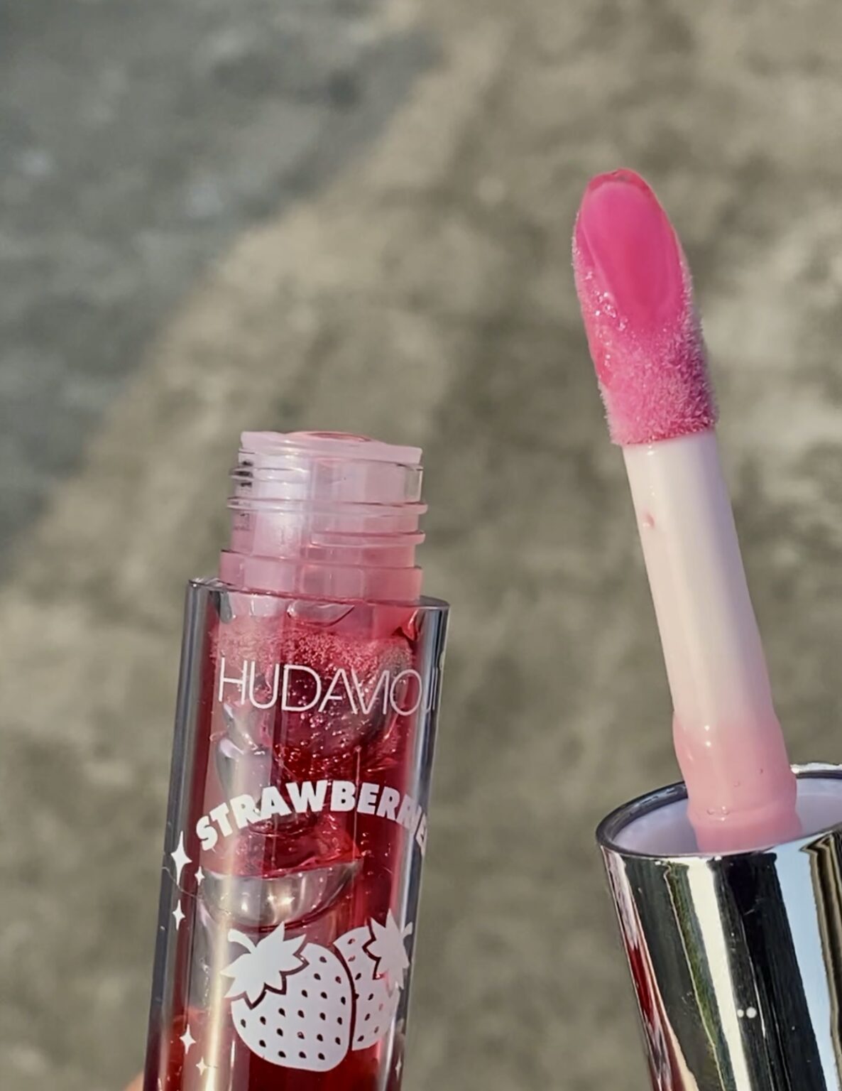 Huda Moji HudaMoji Jelly Lip Mask – Silky Moisturizing Lip Care - Strawberry | Buy Online in Pakistan at Cosmia.pk