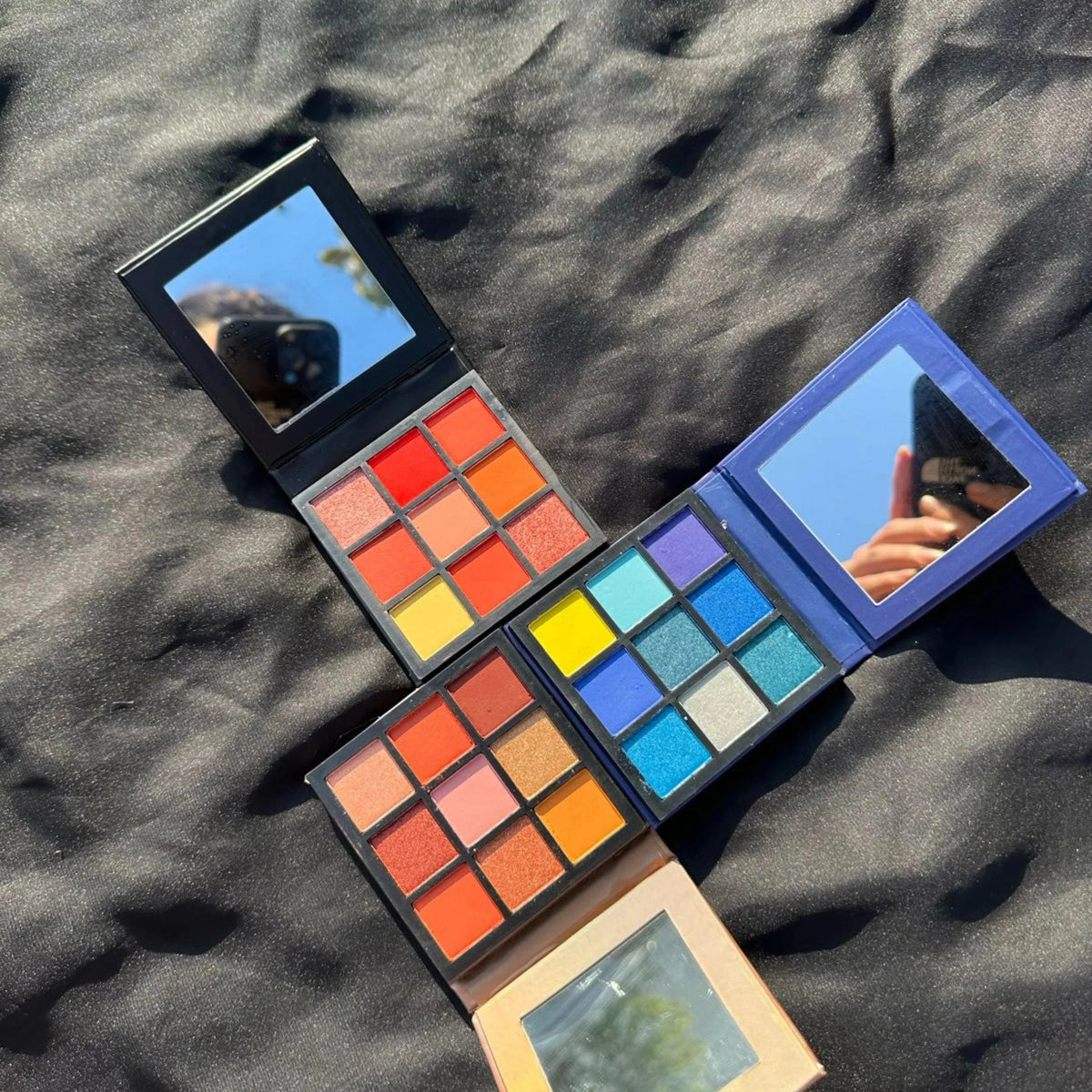 Huda Beauty Mini Eyeshadow Palette - 3 Styles - Buy Online in Pakistan at Cosmia.pk