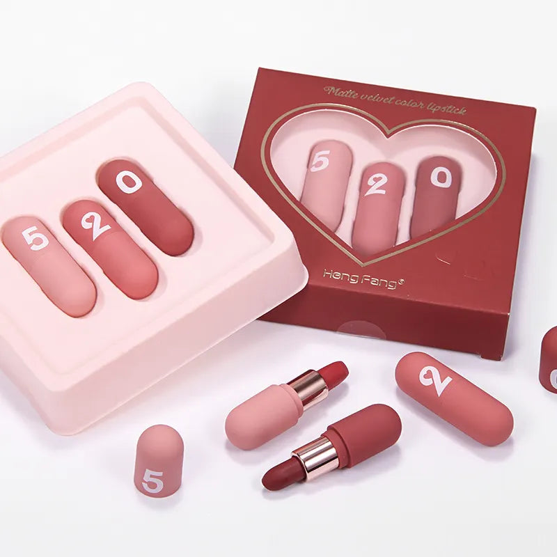 Heng Fang matte velvet capsule lipstick set