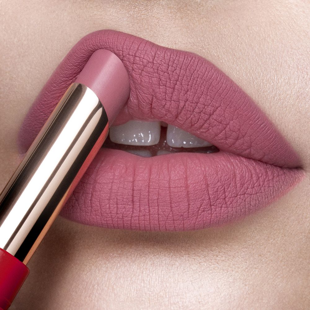 Art Skin Matte Lipstick applied on lips