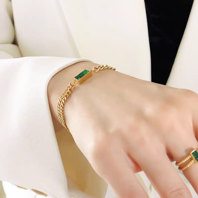 316L Stainless Steel Rectangle Stone Thick Link Chain Bracelet - gold tone with black or green stone - view 4 - buy online in Pakistan at Cosmia.pk