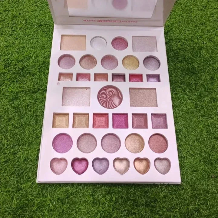 Huxia Beauty Shimmery Eyeshadow Palette - Buy Online in Pakistan at Cosmia.pk