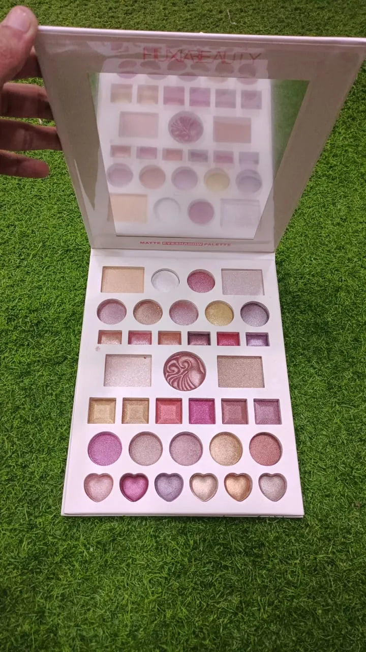 Huxia Beauty Shimmery Eyeshadow Palette - Buy Online in Pakistan at Cosmia.pk
