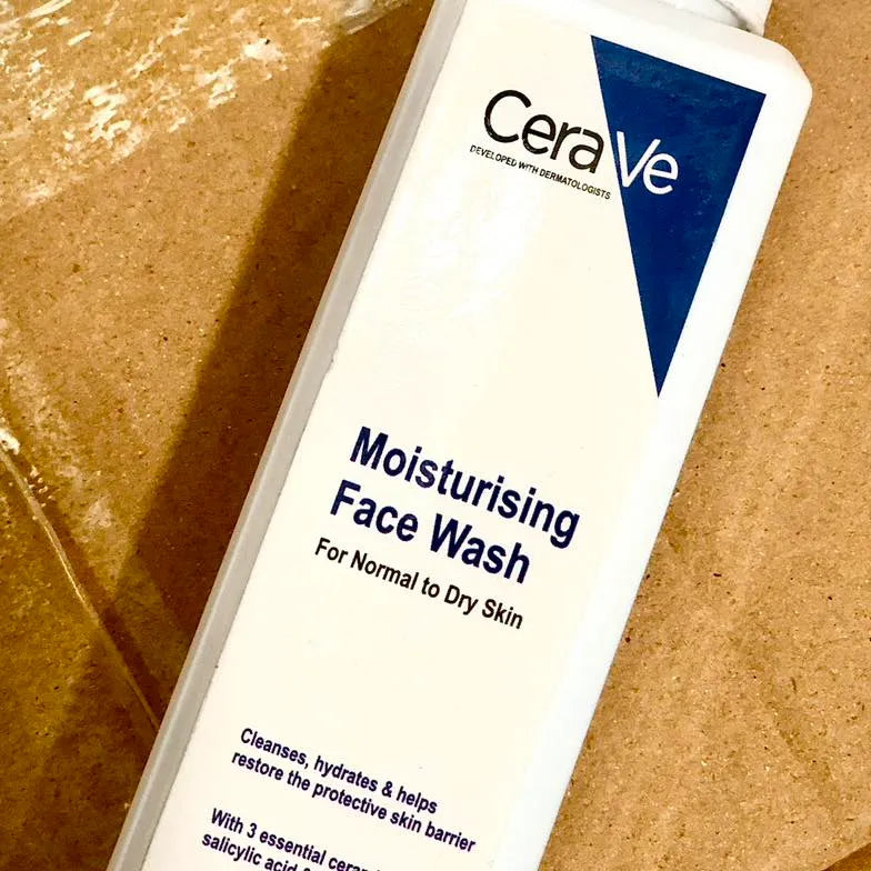 Cerave Moisturising Face Wash 236ML - Buy Online in Pakistan at Cosmia.pk