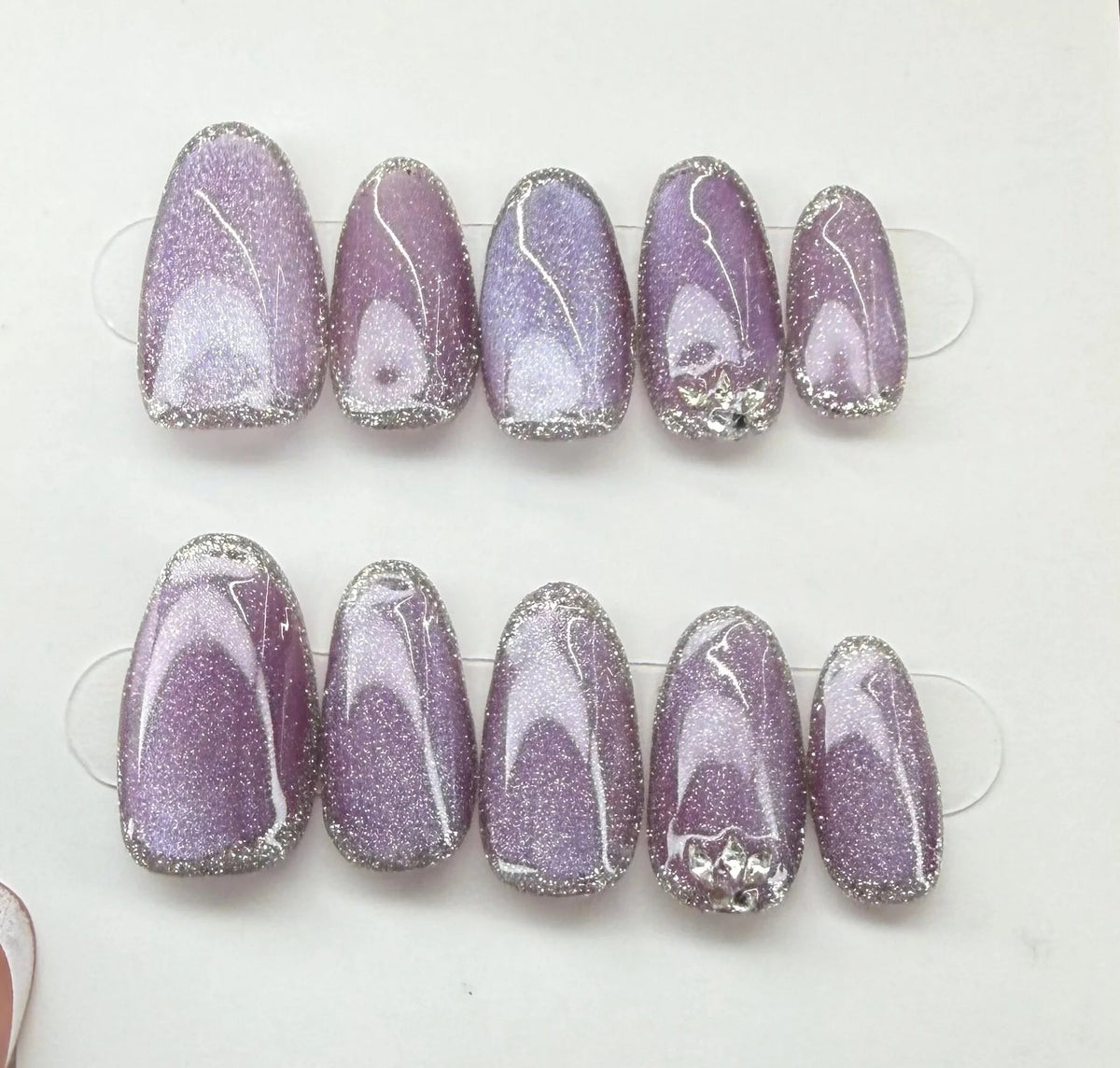 Pink Key Pink Key "Cat's Eye" Press-on Fake Nails - Light Purple | Buy Online in Pakistan at Cosmia.pk