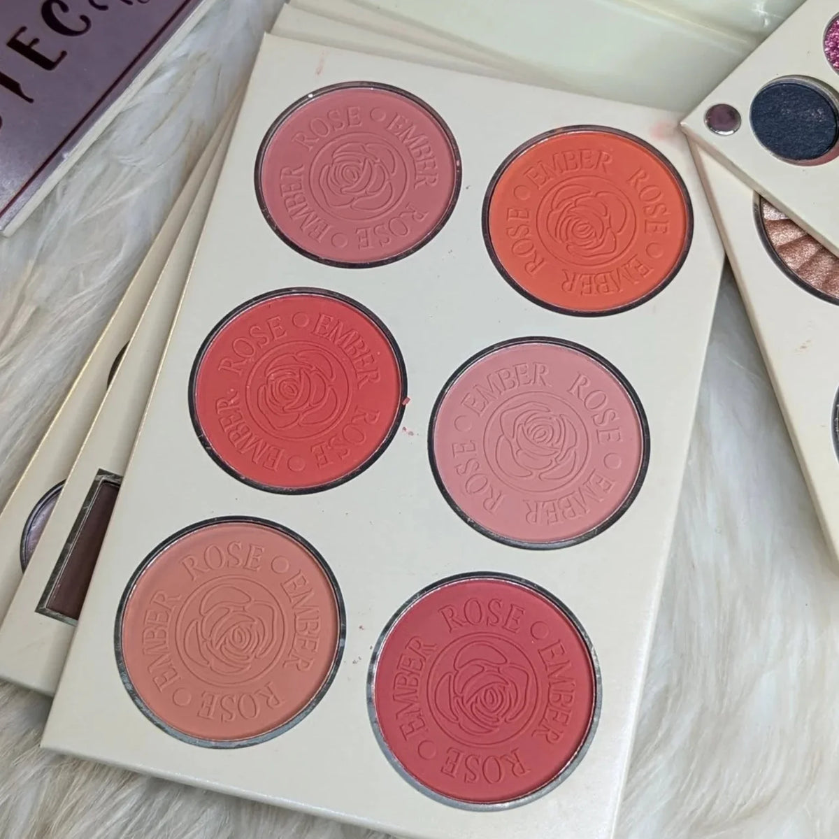 5 in 1 Sheglam Makeup Book Palette - Buy Online in Pakistan at Cosmia.pk