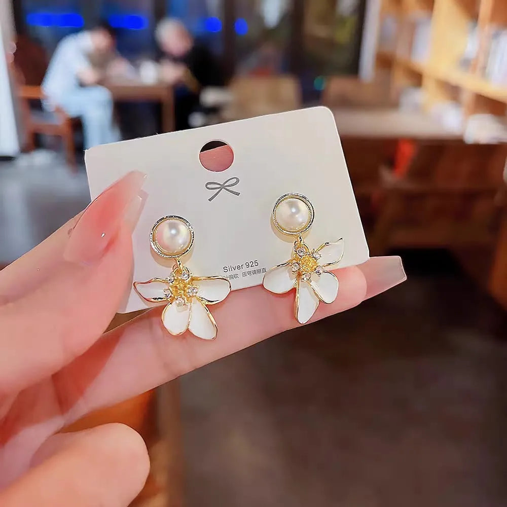 9 two 5 Most demanded  Flower Earring - Buy Online in Pakistan at Cosmia.pk