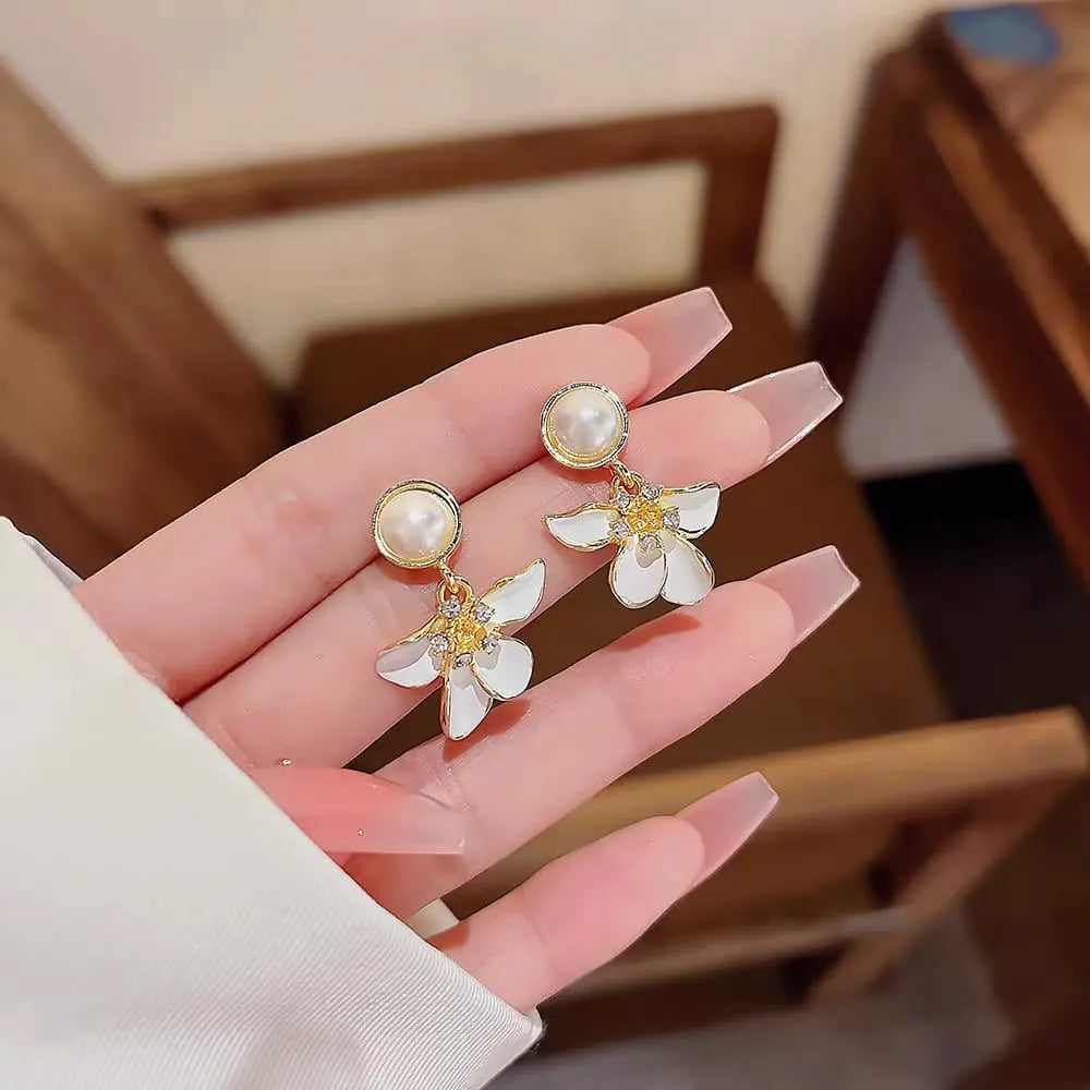 9 two 5 Most demanded  Flower Earring - Buy Online in Pakistan at Cosmia.pk