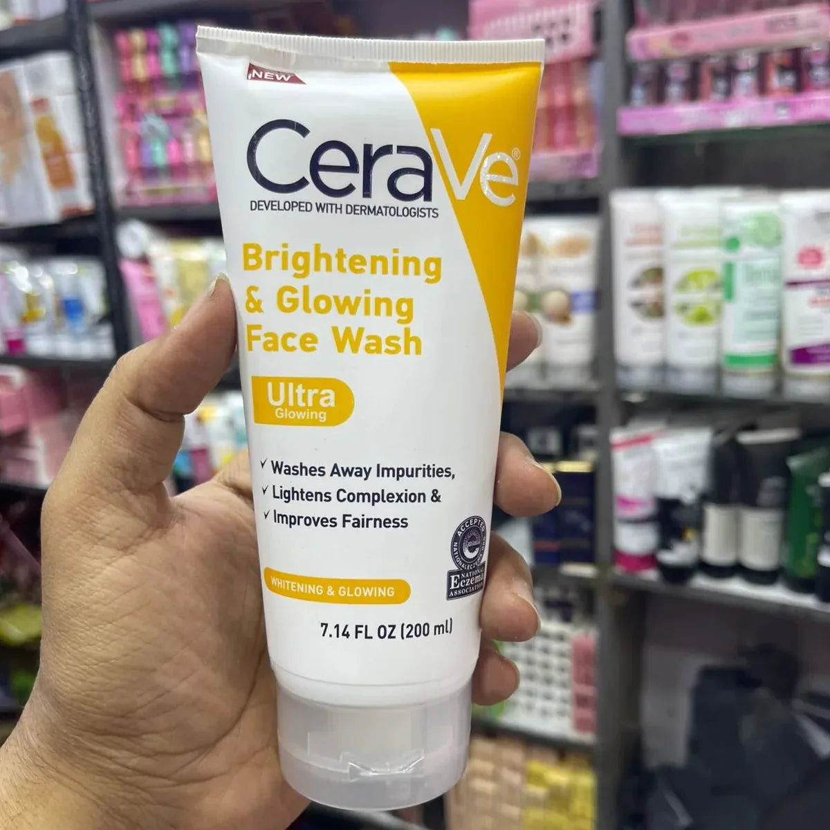 CeraVe Brightening & Glowing Face Wash - 200ml - Buy Online in Pakistan at Cosmia.pk