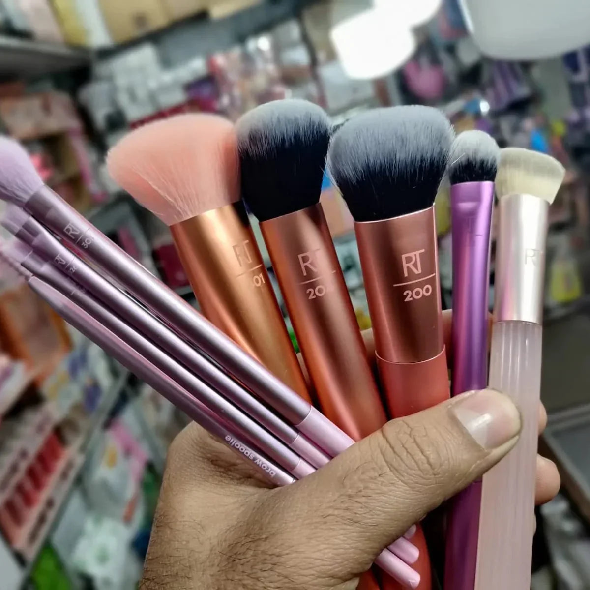 9 Pcs Original Real techniques makeup brush kit - Buy Online in Pakistan at Cosmia.pk