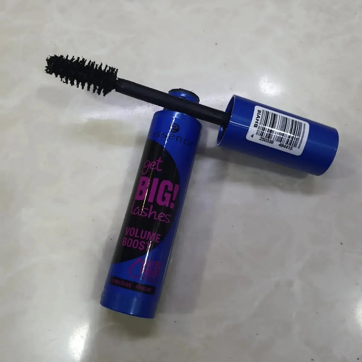 Essence - Get Big Lashes Volume Boost Waterproof Mascara - Buy Online in Pakistan at Cosmia.pk