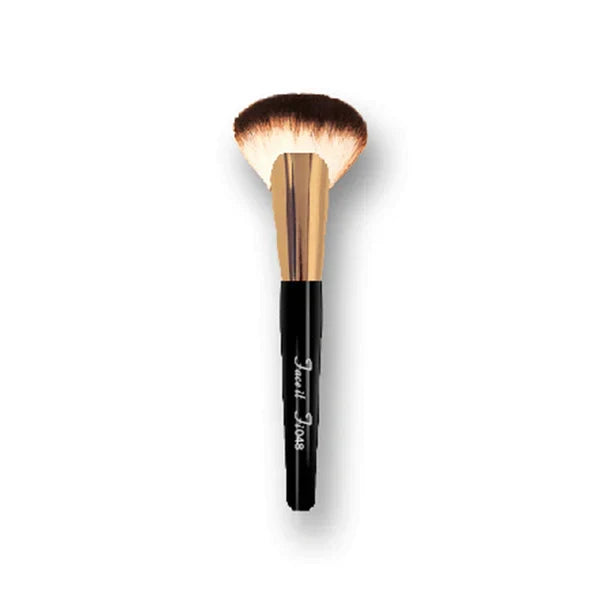 Face it Natural Story Blush Brush - Buy Online in Pakistan at Cosmia.pk