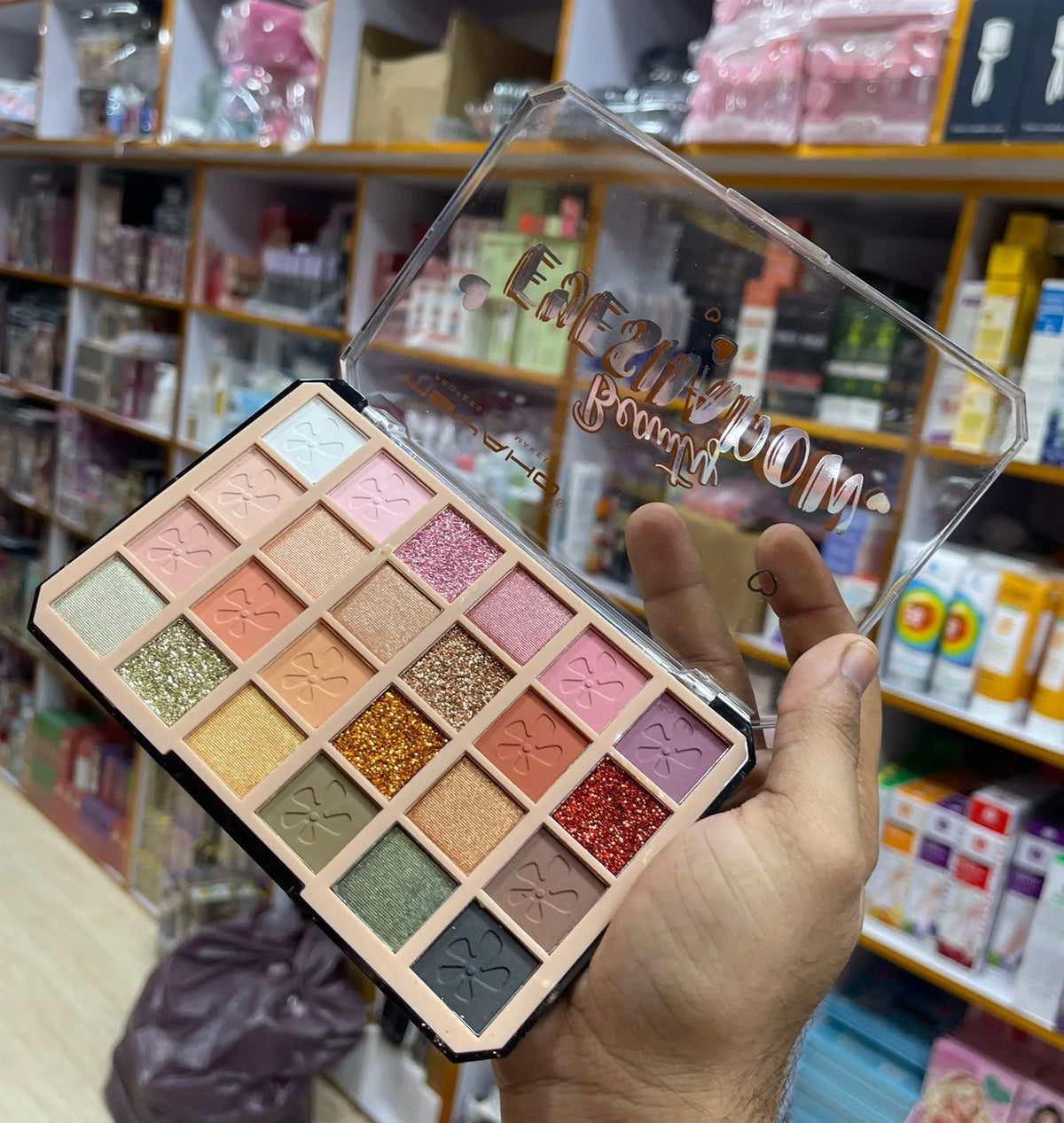 Msyaho Beauty Eyeshadow Palette - 24 Colors - Buy Online in Pakistan at Cosmia.pk