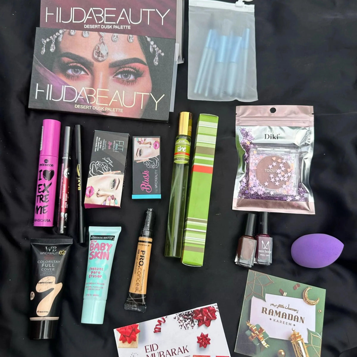 Weekend Makeup Deal 5 - Buy Online in Pakistan at Cosmia.pk