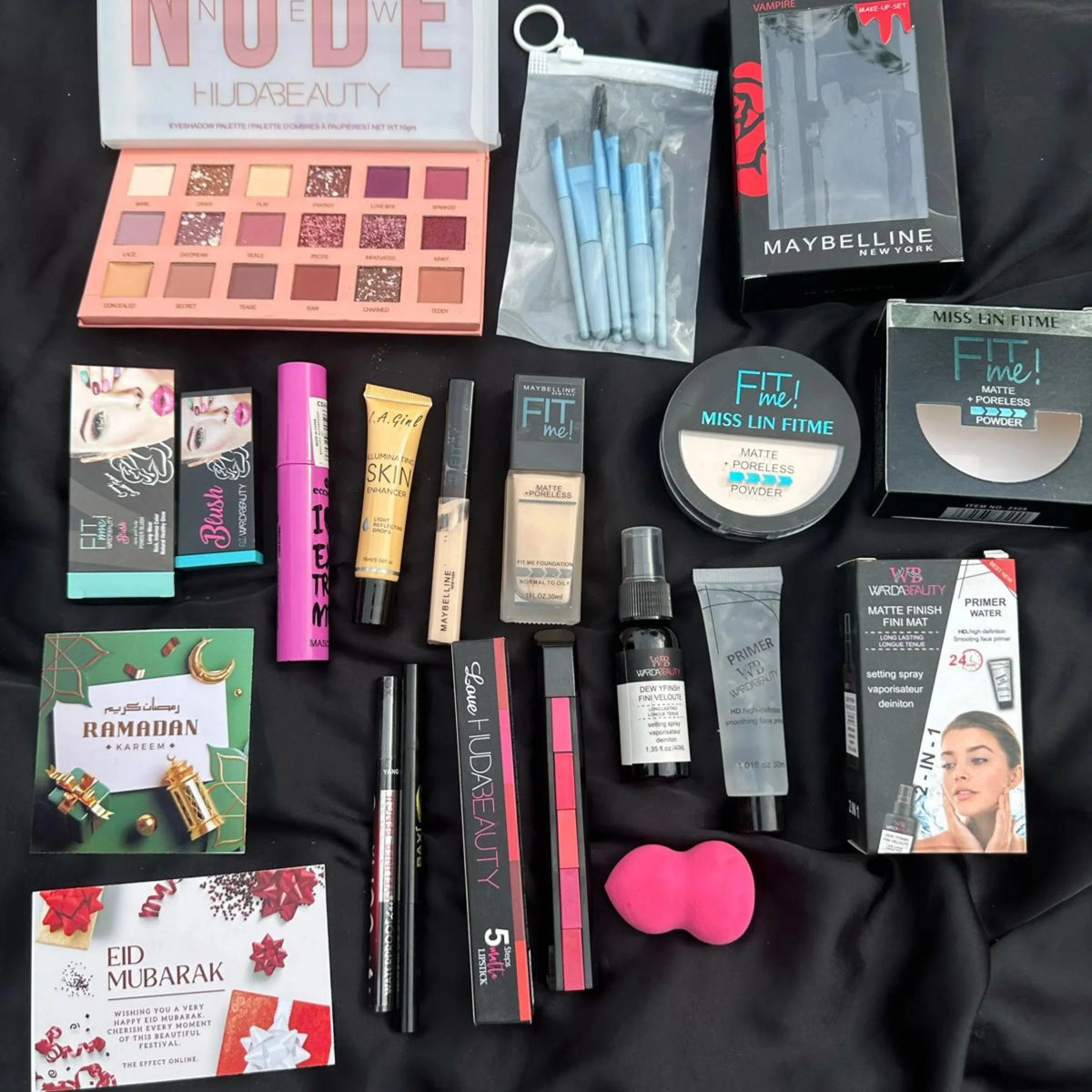 Weekend Makeup Deal 6 - Buy Online in Pakistan at Cosmia.pk
