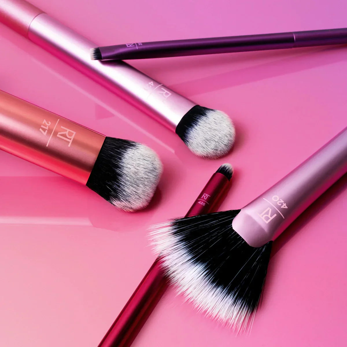 Real Technique Artist Essentials Makeup Brush Set - 5 Pcs - Buy Online in Pakistan at Cosmia.pk