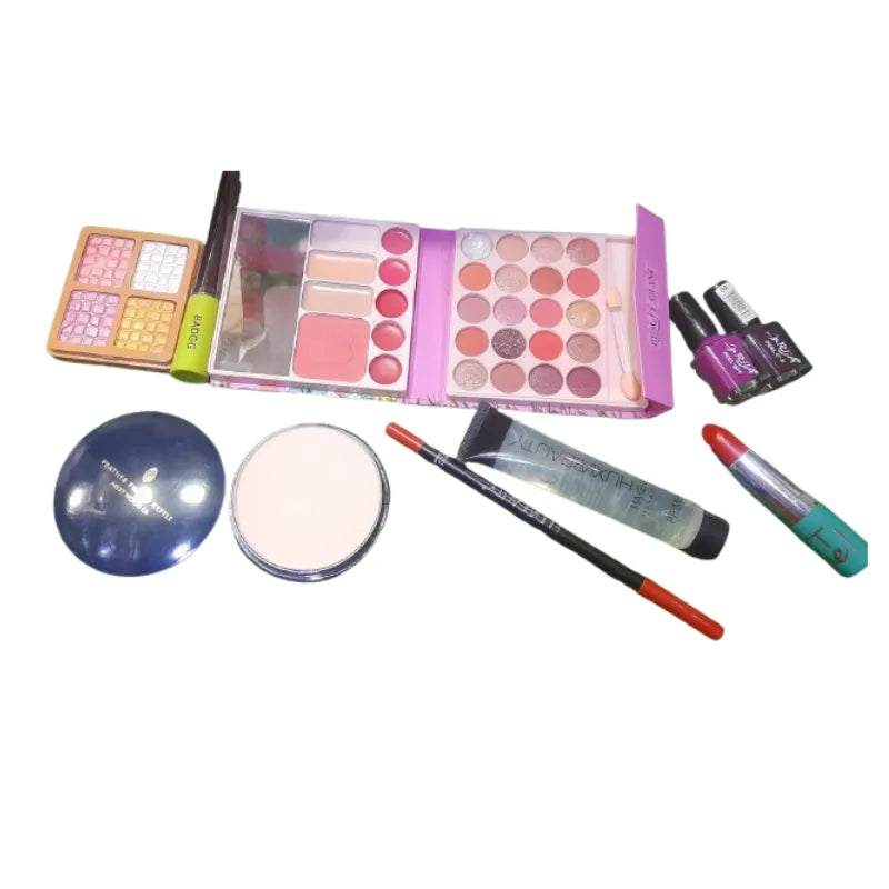8‑in‑1 Makeup Deal - Buy Online in Pakistan at Cosmia.pk