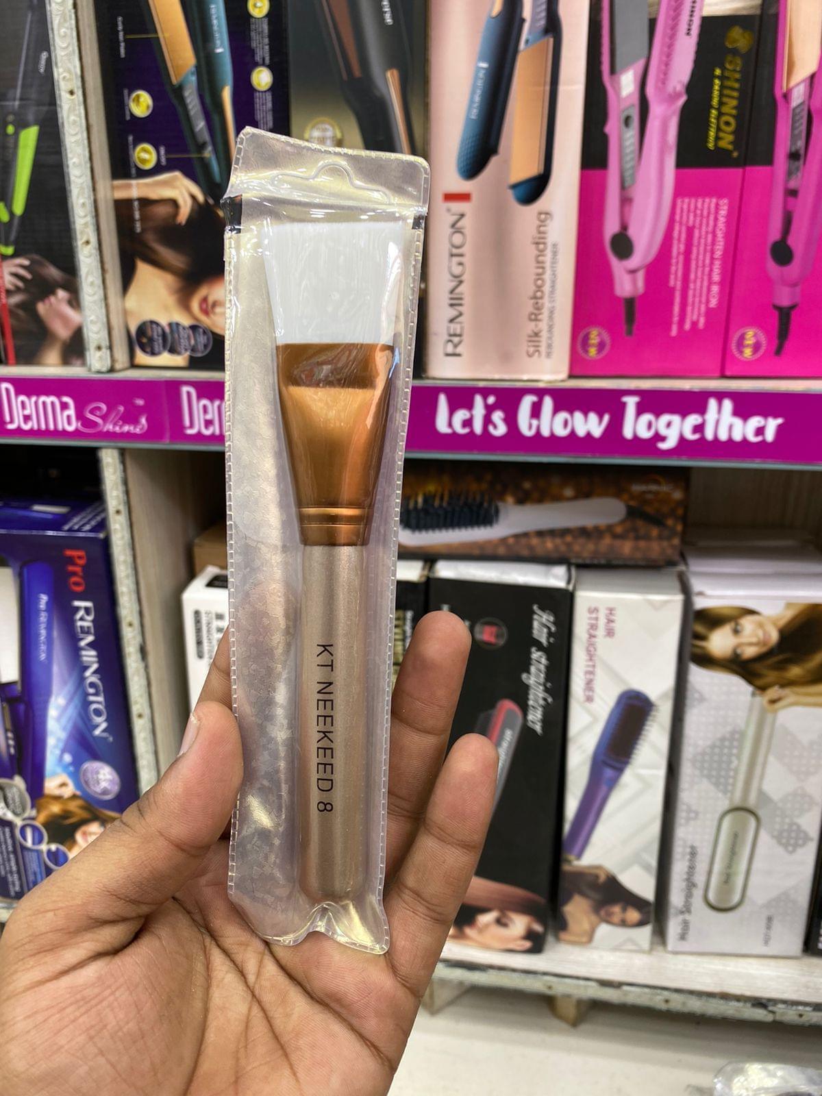 Blush-On Brushes – Perfect Precision for a Flawless Glow - Buy Online in Pakistan at Cosmia.pk