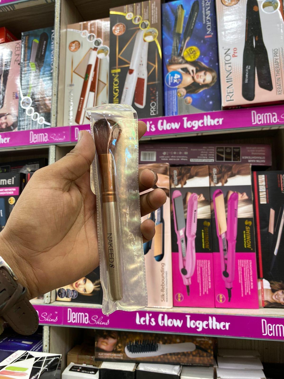 Blush-On Brushes – Perfect Precision for a Flawless Glow - Buy Online in Pakistan at Cosmia.pk