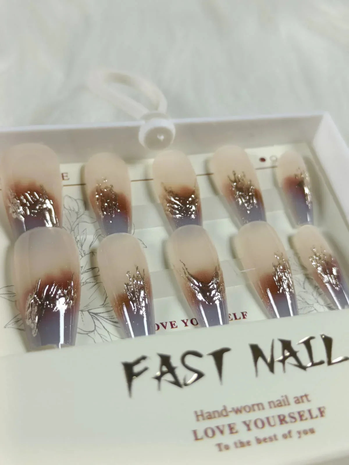 Cat Eye Fake Nails Handmade - Buy Online in Pakistan at Cosmia.pk