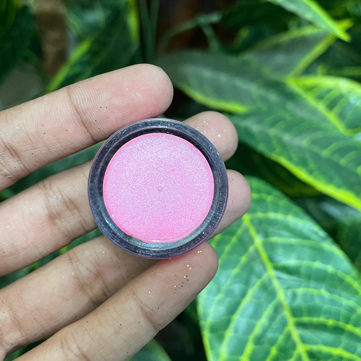 MAC Shimmer Eye Paint – Intense Shine & Bold Color - Buy Online in Pakistan at Cosmia.pk
