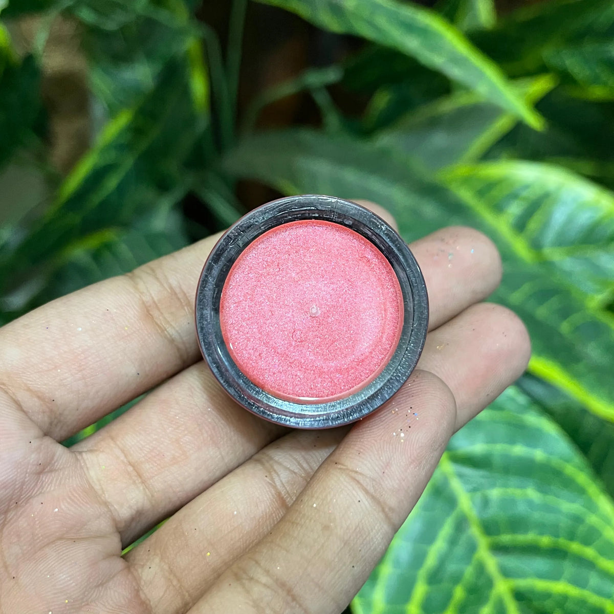 MAC Shimmer Eye Paint – Intense Shine & Bold Color - Buy Online in Pakistan at Cosmia.pk