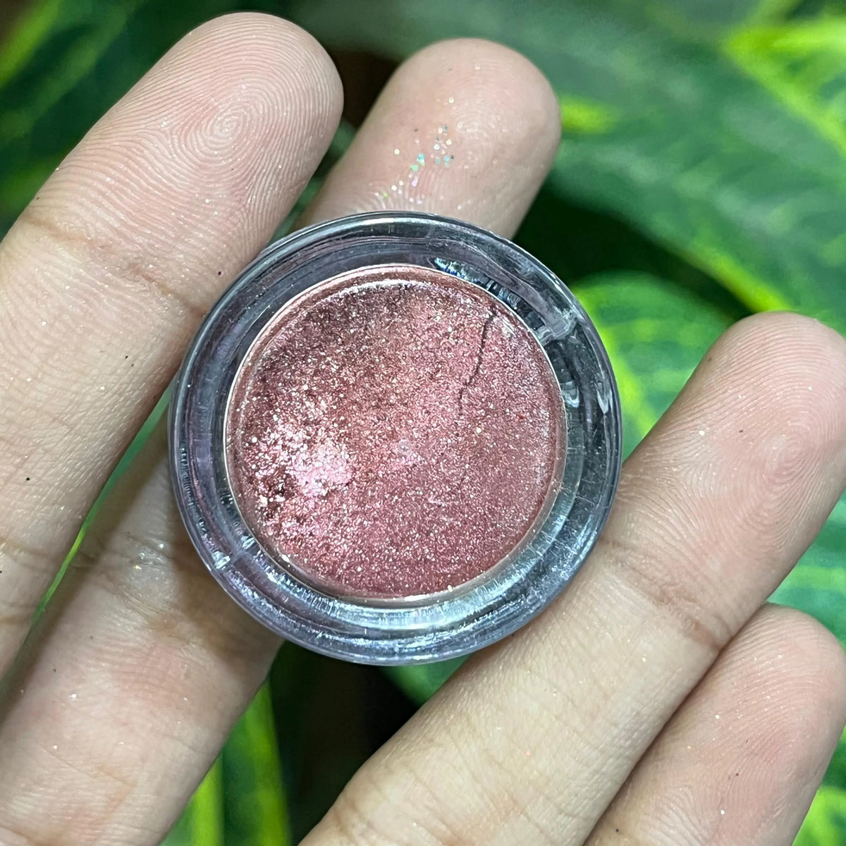 MAC Dust Eyeshadow - Buy Online in Pakistan at Cosmia.pk