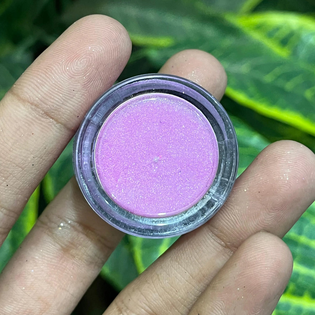 MAC Dust Eyeshadow - Buy Online in Pakistan at Cosmia.pk