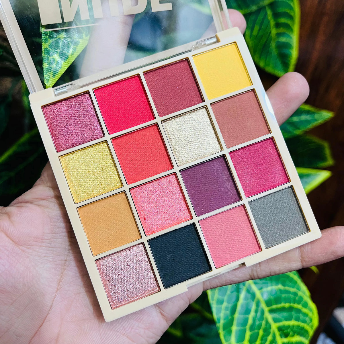 Gege Moon 16 Colors Nude Eyeshadow Palette - Buy Online in Pakistan at Cosmia.pk