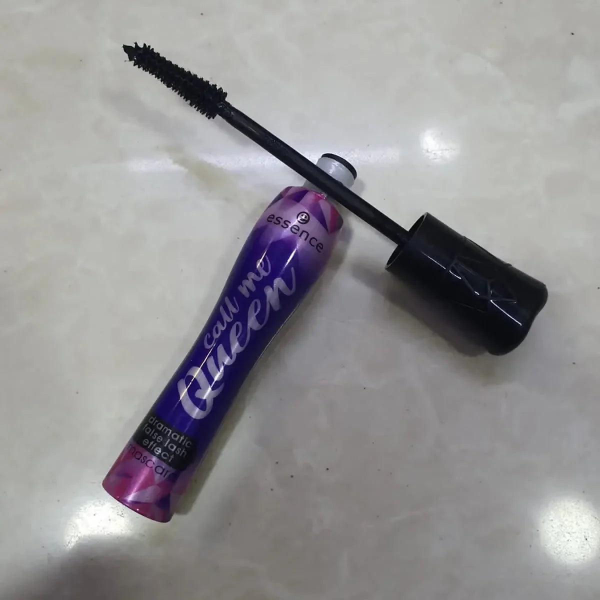 Essence Call Me Queen Dramatic False Lash Effect Mascara - Made In Italy - Buy Online in Pakistan at Cosmia.pk