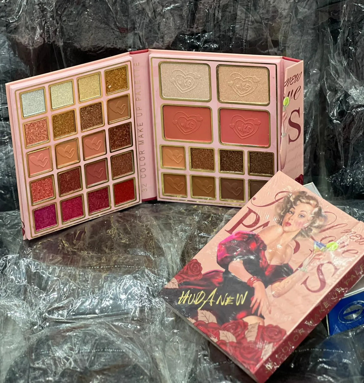 Mocallure 32 Color Makeup Palette - Buy Online in Pakistan at Cosmia.pk