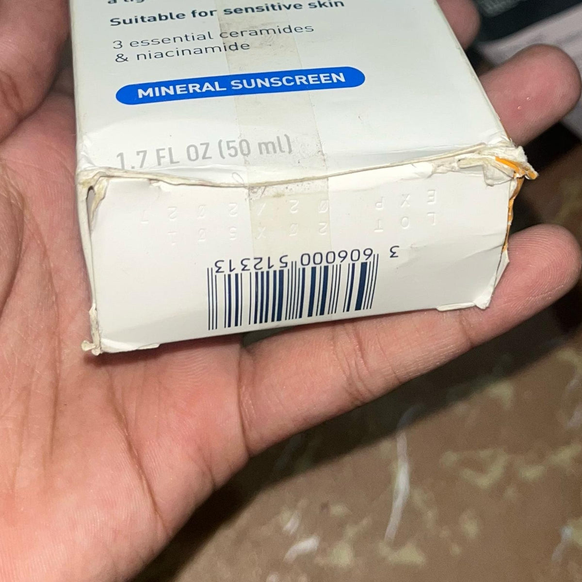CeraVe Hydrating Mineral Sunscreen Broad Spectrum SPF 30 FACE SHEER TINT - Buy Online in Pakistan at Cosmia.pk