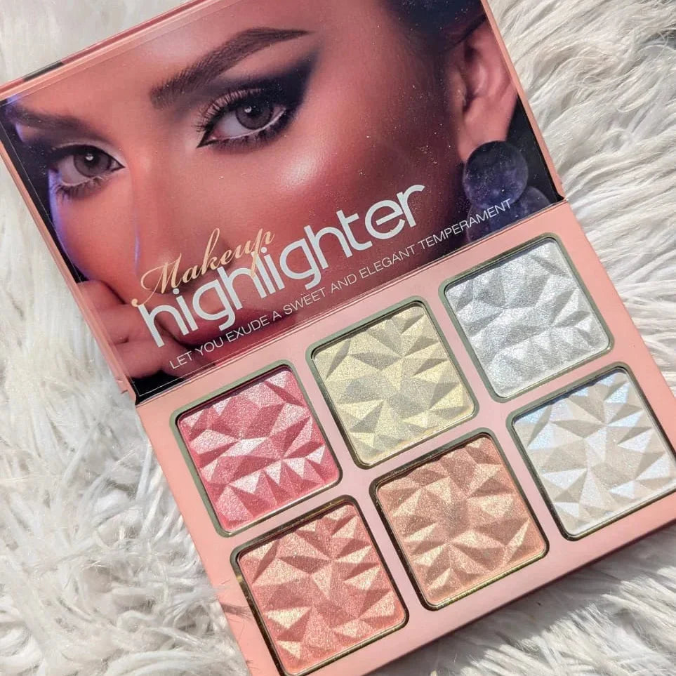 Nude4-in-1 Book Eyeshadow Palette - Buy Online in Pakistan at Cosmia.pk