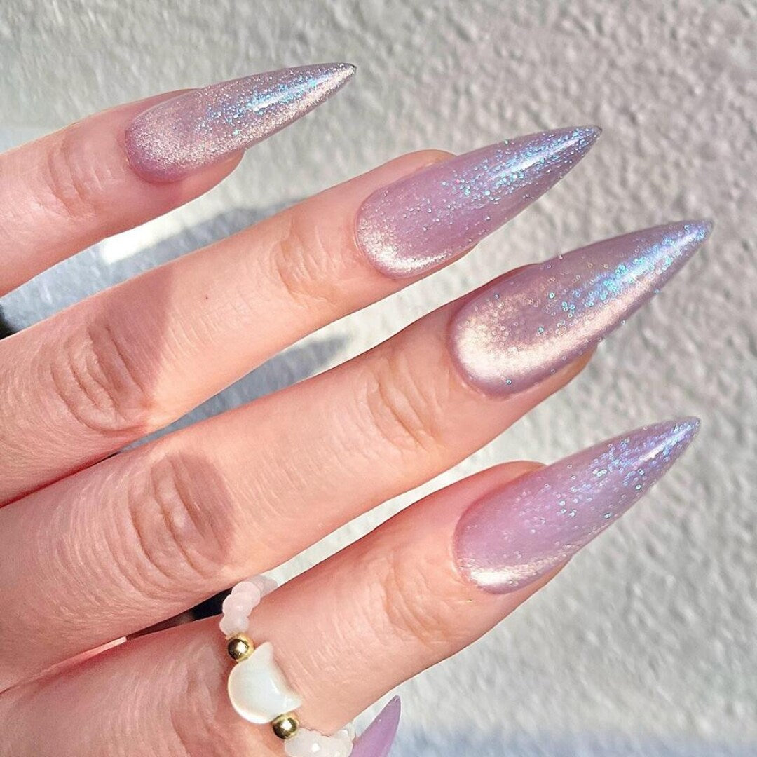 Romantic Myth Cat's Eye Nails - Light Purple - variant LIGHT PURPLE