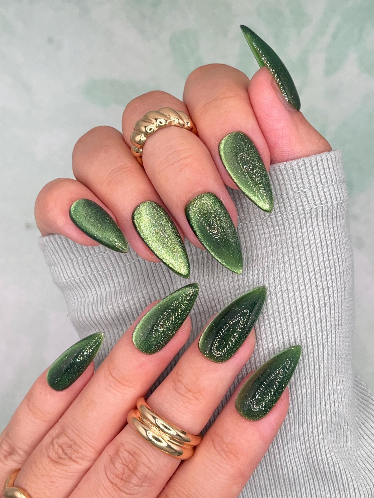 Romantic Myth Cat's Eye Nails - Green - variant GREEN