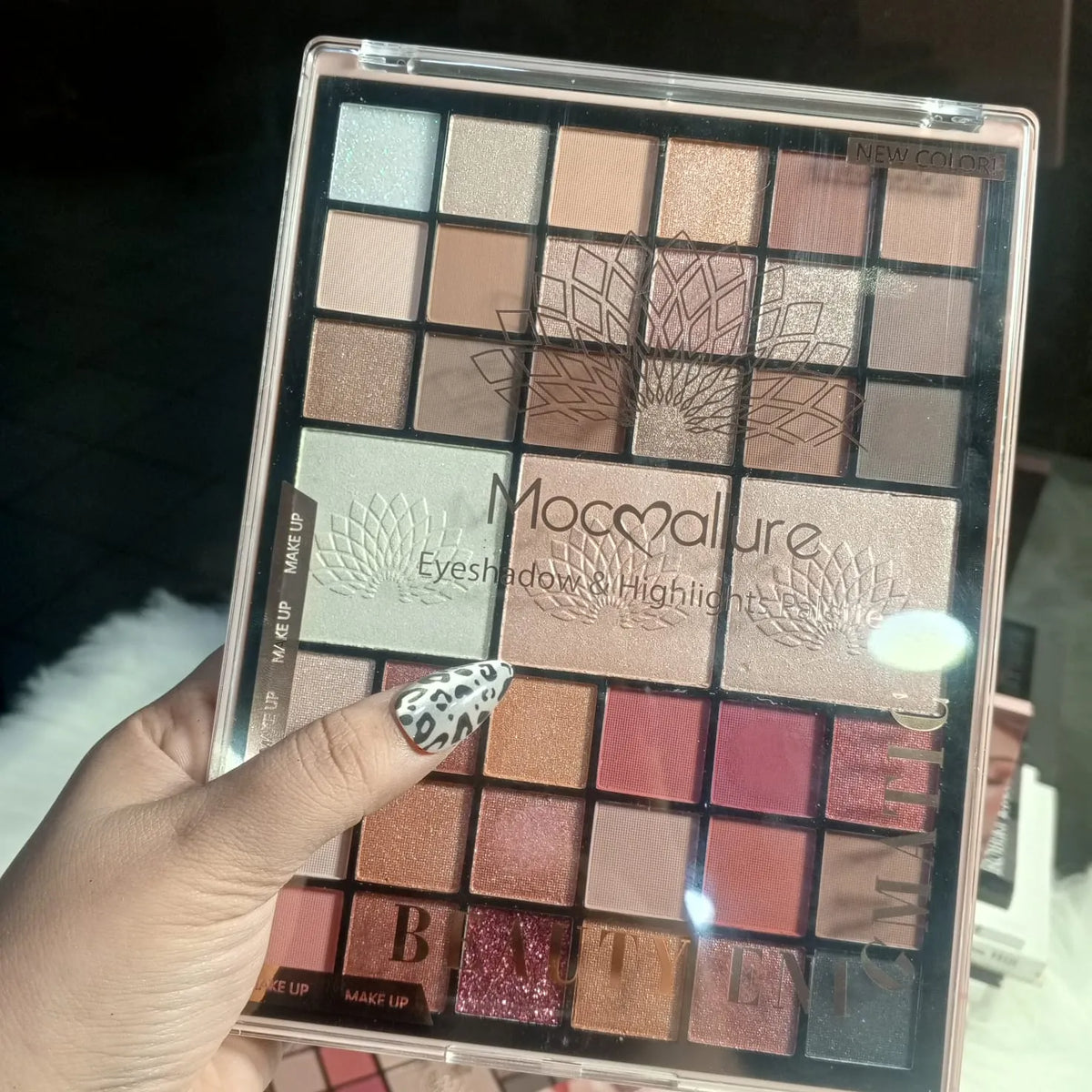 Mocallure Eyeshadow + Highlighter palette - Buy Online in Pakistan at Cosmia.pk