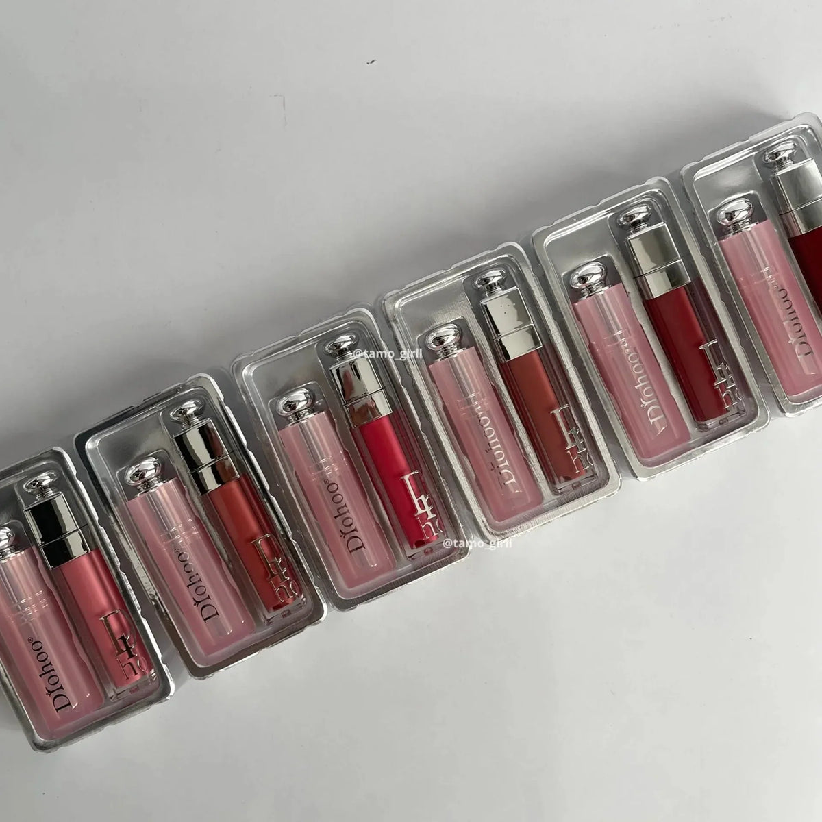 Diohoo Lip Glosses and Lip Oils - Buy Online in Pakistan at Cosmia.pk