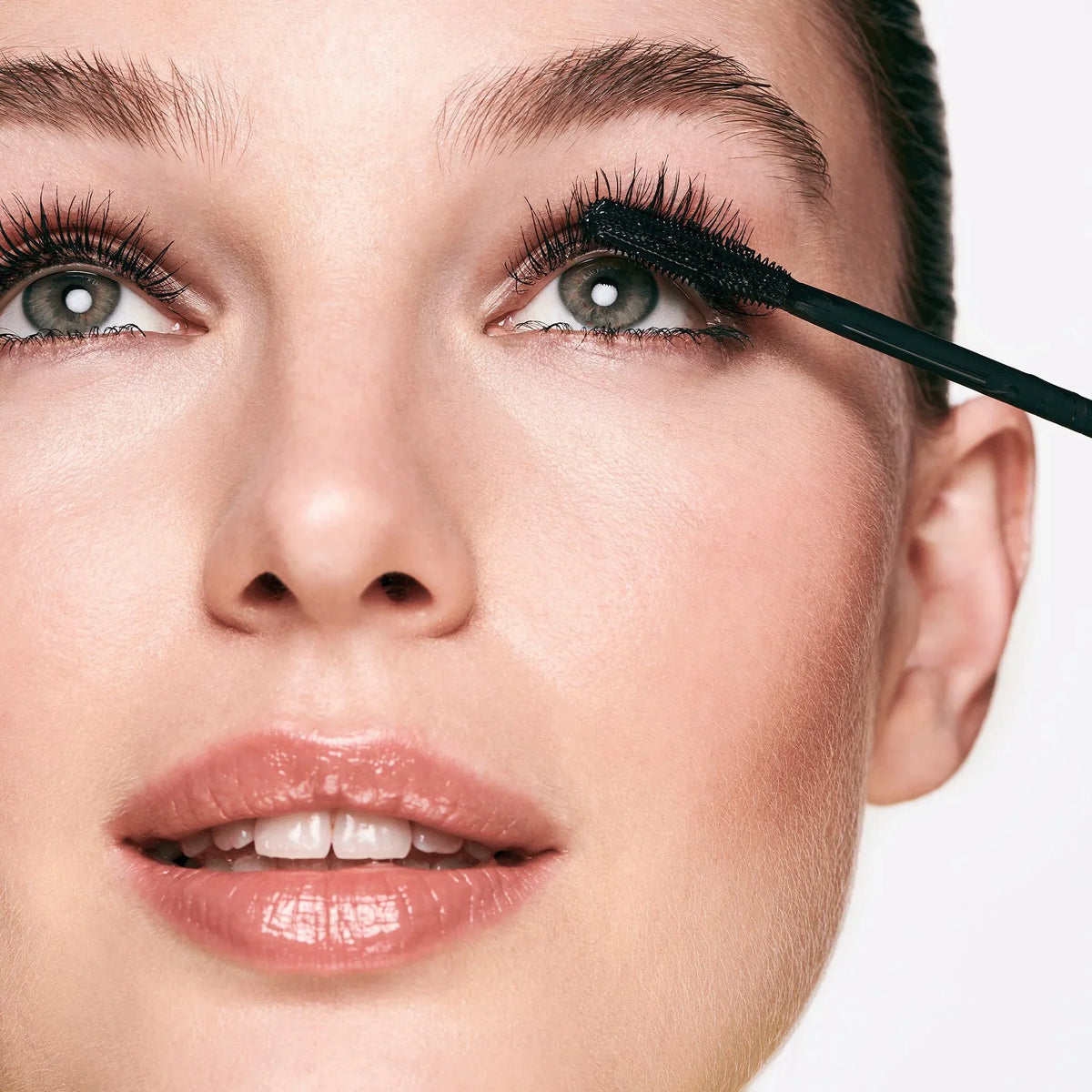 Oriflame The ONE 5-in-1 Wonder Lash Ultra Mascara Waterproof - Black - Buy Online in Pakistan at Cosmia.pk