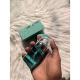 SHEGLAM Good Grip Hydrating Prime & Set Spray 55ml with box - original pack at Cosmia.pk