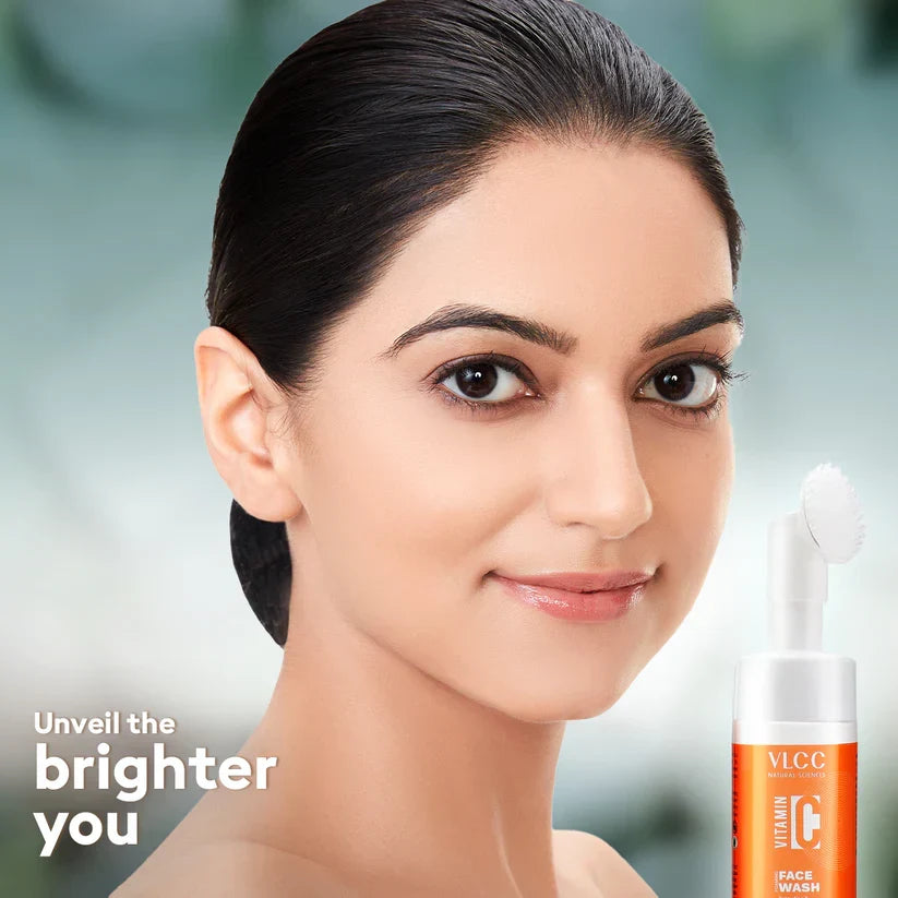 VLCC Vitamin C Foaming Facewash - 100ml - Buy Online in Pakistan at Cosmia.pk